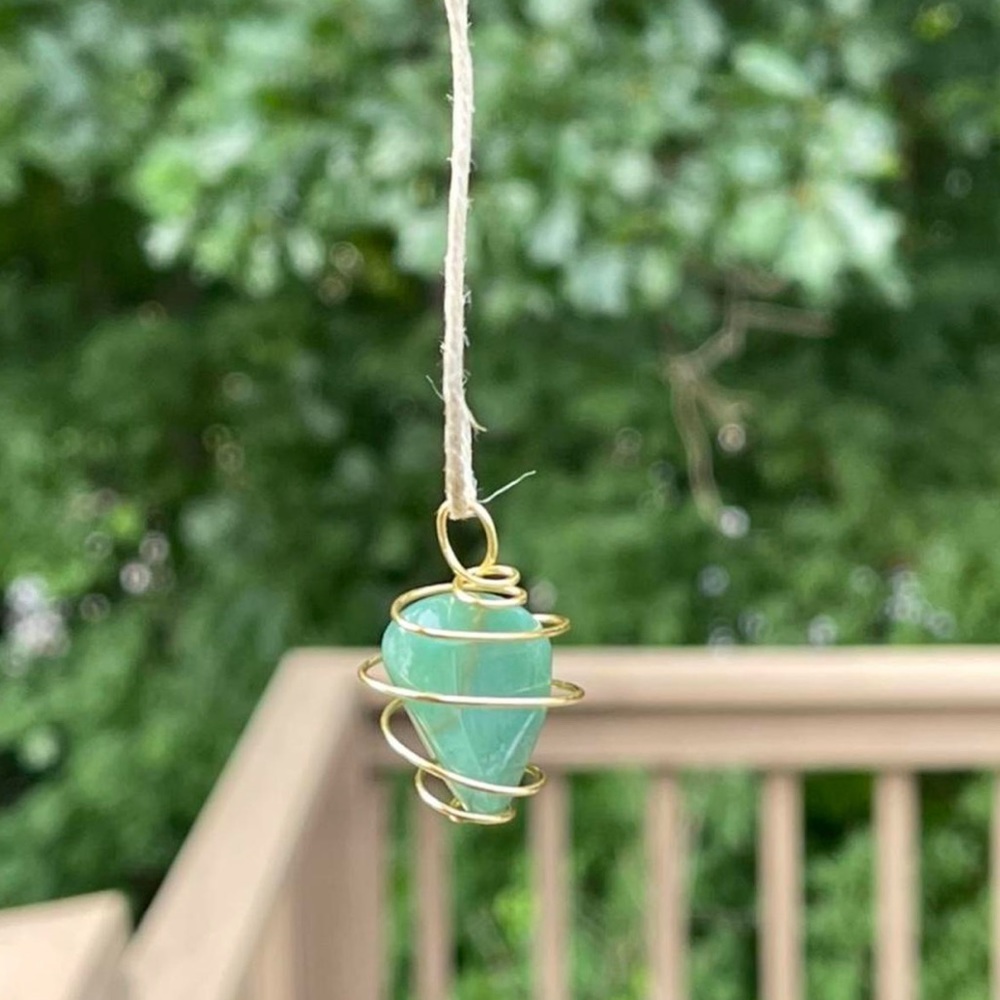 Green adventurine crystal necklace